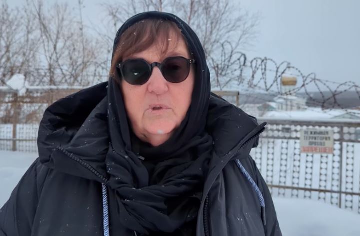 Nëna e Alexey Navalny ka ngritur padi për "mosveprimin" për lirimin e trupit të djalit të saj