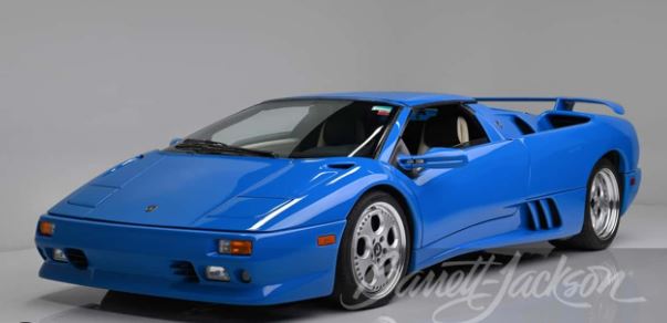Lamborghini i Donald Trumpit u shit për mbi 1 milion euro