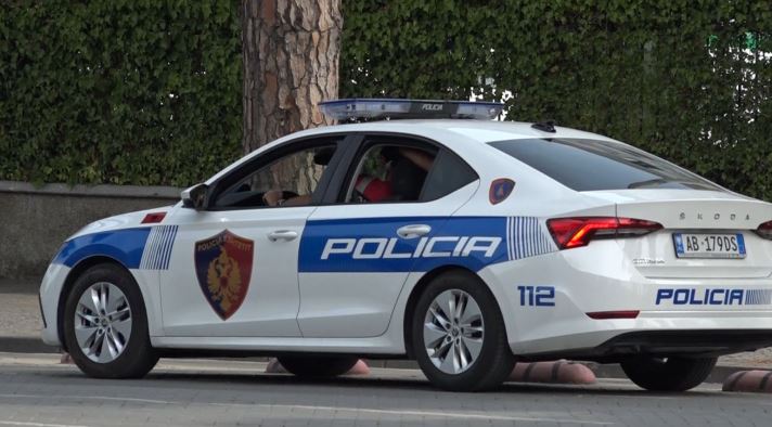 27-vjeçari i hap llogari të rrejshme të miturës në Tiranë, e shantazhon për të kryer marrëdhënie intime - arrestohet