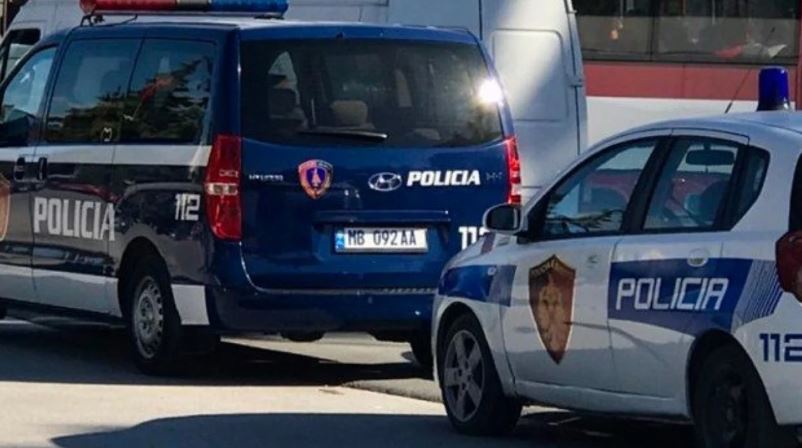 E ndoqi për muaj të tërë të miturën, arrestohet i dyshuari në Fier