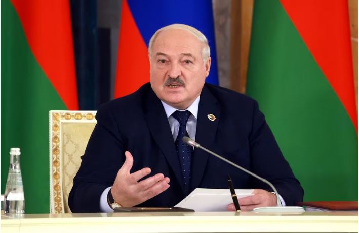 Lukashenko i Bjellorusisë thotë se do të kandidojë për president në vitin 2025