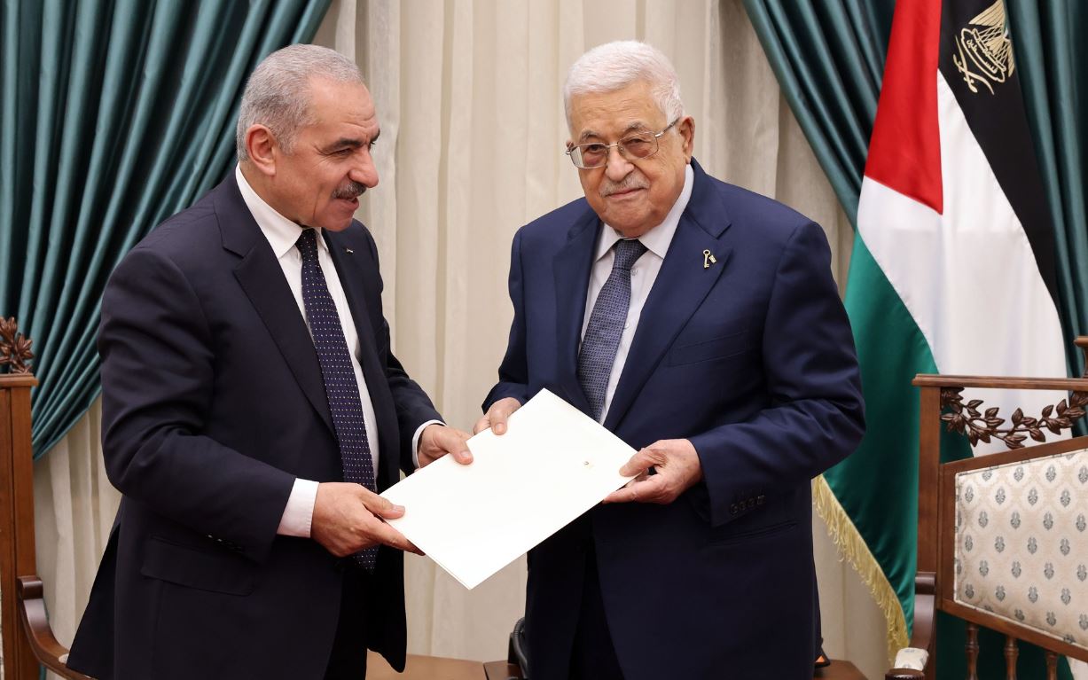 Presidenti palestinez pranon dorëheqjen e kryeministrit