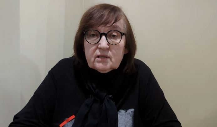 Nëna e Navalnyt thotë se i është treguar trupi i tij