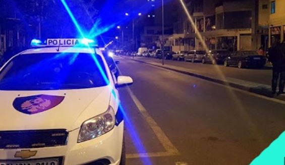 Kinezja 57-vjeçare vdes në një taksi në Durrës