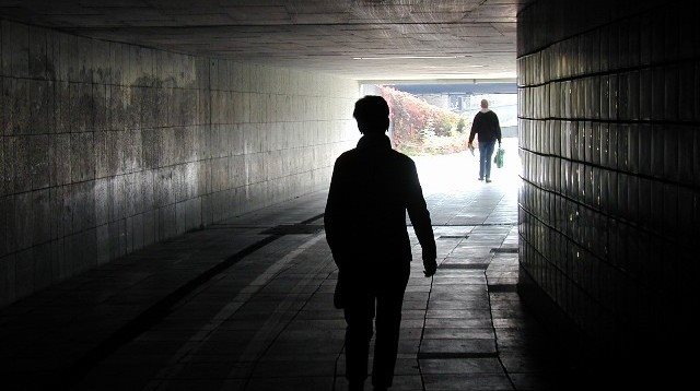 Raportoi në polici se iu rrëmbye shoku dhe iu dërgua në mal, pas disa orësh i njëjti u paraqit në polici