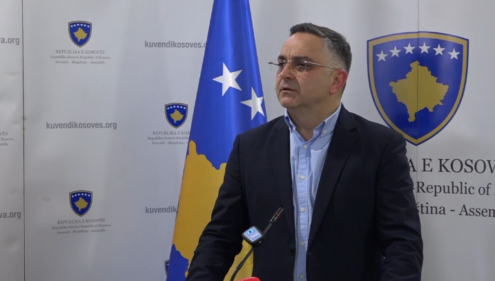 Shefi i Grupit Parlamentar të Aleancës për Ardhmërinë e Kosovës, Besnik Tahiri