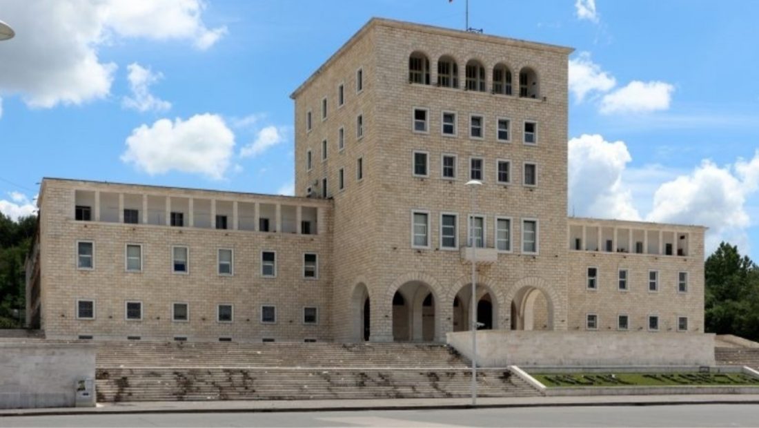 Studentët e huaj në Shqipëri, italianët të parët e zënë vendin e studentëve nga Kosova