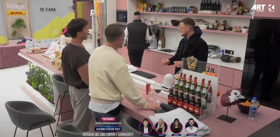 Ardi tregon dy situata qesharake me prindërit e tij, sa ishte në Big Brother (VIDEO)