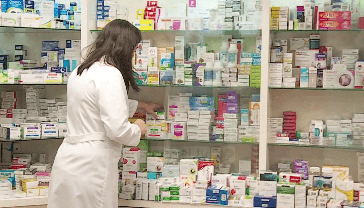 I dha ilaçet e gabuara 38-vjeçares, procedohet penalisht farmacistja në Tiranë