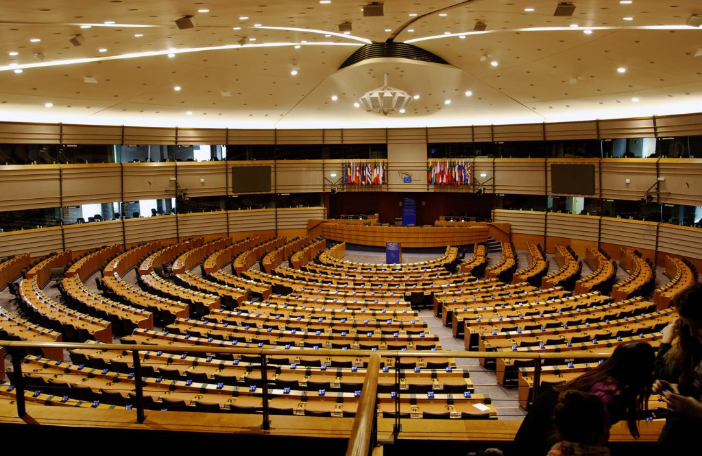 BE miraton paktin e azilit dhe migracionit pas tetë vjetësh bllokim