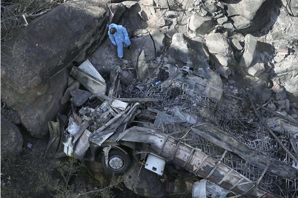 Përplaset një autobus në Afrikën e Jugut, vdesin 45 pelegrinë