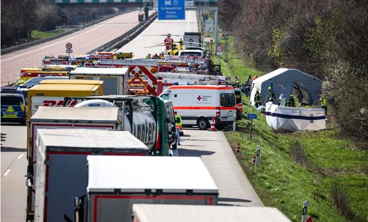 Disa të vdekur nga një aksident i autobusit në autostradën e Gjermanisë Lindore