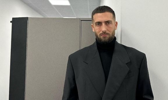 Alaudin Hamiti zbulon një kënd të shtëpisë së re të Big Brother VIP Kosova
