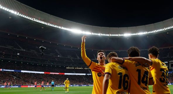Xavi e merr të kuq, Barca fiton kundër Atletico Madridit