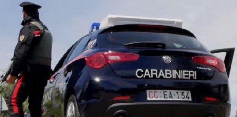 Itali: Arrestohet shqiptari, mbante të mbyllur në banesë ish-gruan dhe dy fëmijët