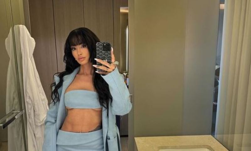 Dafina Zeqiri publikon fotografi nga palestra, thekson muskujt e formësuar të barkut