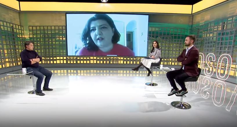 Pse shqiptarët dallojnë aq shumë në indeksin e lumturisë? (VIDEO)