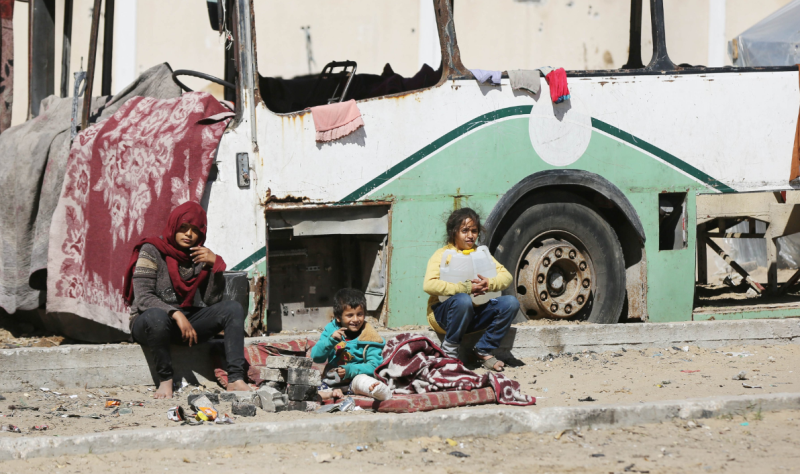 UNRWA: 17 mijë fëmijë në Gaza kanë mbetur jetimë