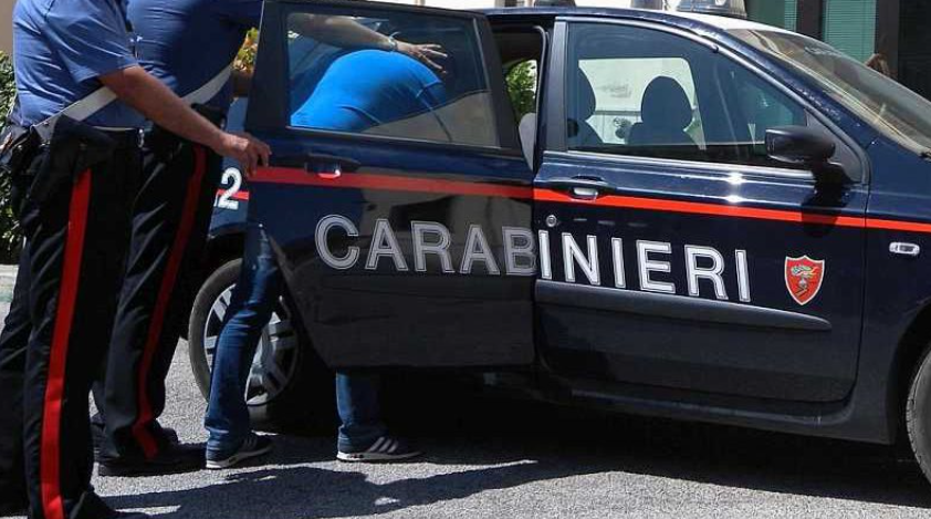 41-vjeçarja shqiptare në Itali tenton të vritet nga ish-partneri, shpëtohet nga një 71-vjeçar
