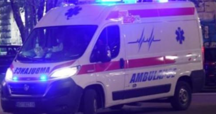 Durrës: Trevjeçarja bie aksidentalisht nga ballkoni i katit të shtatë, është në gjendje të rëndë