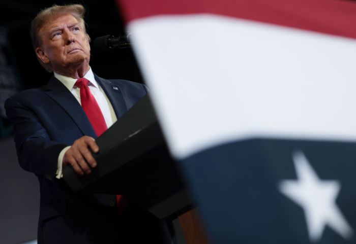 Trump vazhdon të manovrojë me një kalendar të ngarkuar zgjedhor si dhe atë ligjor