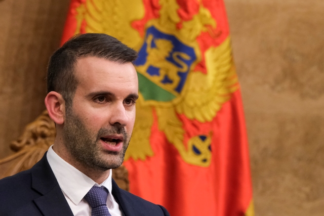 Kryeministri malazez për qëndrimin për Kosovën në KiE: Në prill mbahet votimi, atëherë e shihni qëndrimin zyrtar