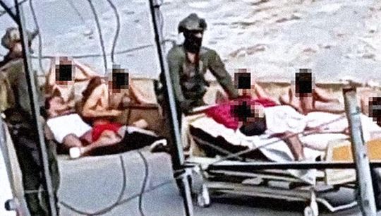 Mjekët e Gazës u rrahën dhe u poshtëruan nga trupat izraelite pas bastisjes së spitalit