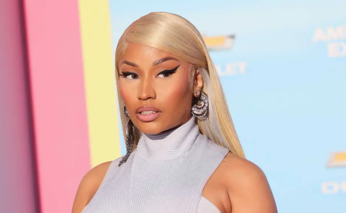 Nick Minaj nis turneun botëror