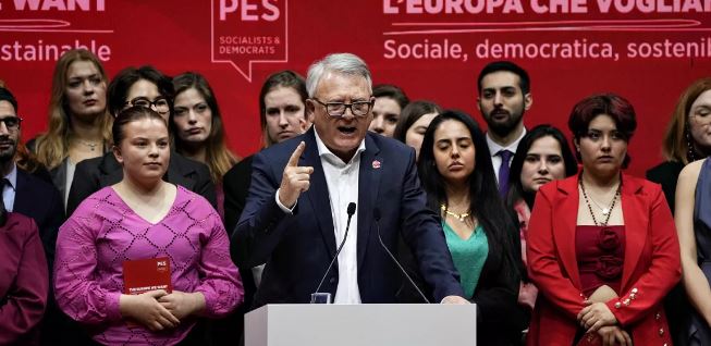 Socialistët zgjedhin Schmitin si kandidatin kryesor për zgjedhjet e BE-së