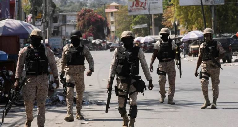 ShBA evakuon stafin e ambasadës në Haiti, shkak dhuna e bandave
