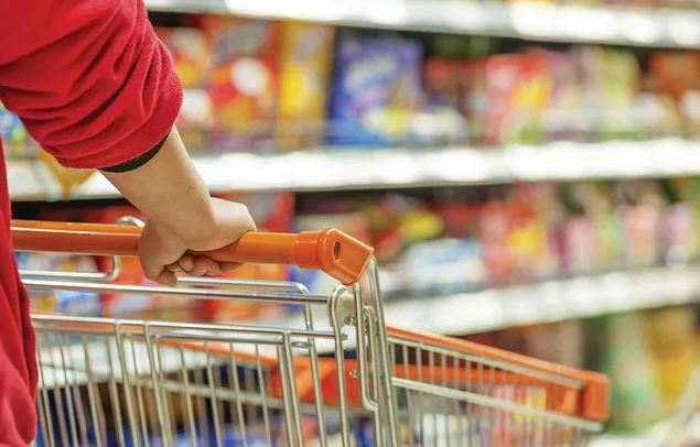 Çmimet e produkteve ushqimore në Maqedoninë e Veriut, larg standardit të qytetarëve