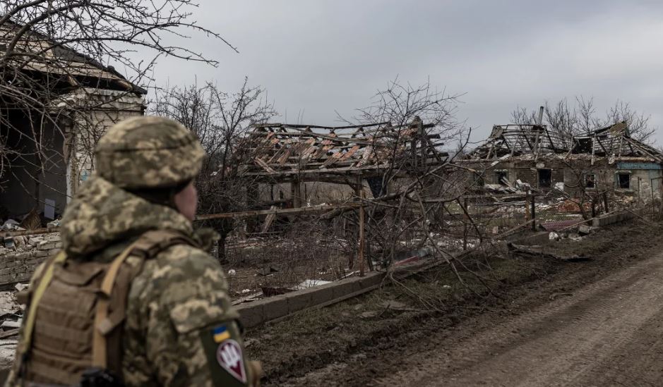Ukraina thotë se Rusia sulmoi rajonet kufitare pasi rezultatet e pjesshme të zgjedhjeve e tregojnë Putinin si fitues