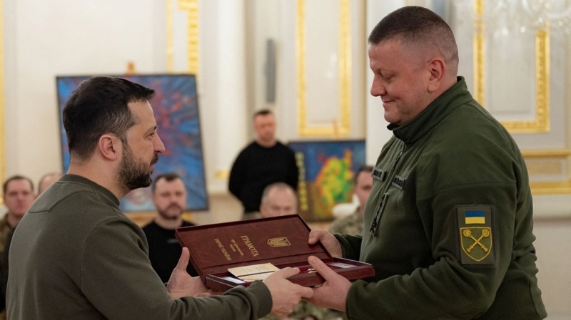 Zelensky zgjedh ish-shefin e ushtrisë si ambasador në Mbretërinë e Bashkuar