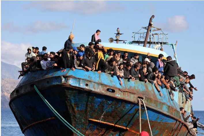 Ishujt Kreta dhe Gavdos të Greqisë shohin një rritje të anijeve me emigrantë nga Libia