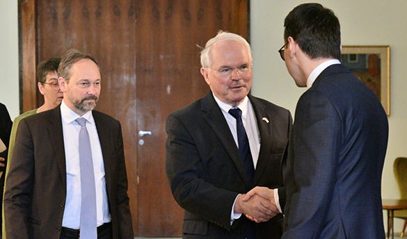 Petkoviqi takon ambasadorët e Quint-it, nga Beogradi i njofton ata për situatën e sigurisë në Kosovë