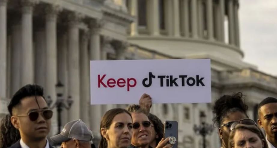 Dhoma e Përfaqësuesve të ShBA-së miraton projektligjin që mund të ndalojë TikTok-un në mbarë vendin