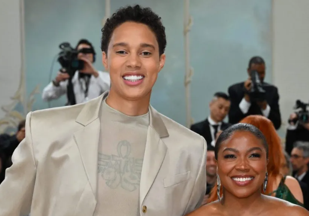 Brittney Griner dhe Cherelle po bëhen prindër