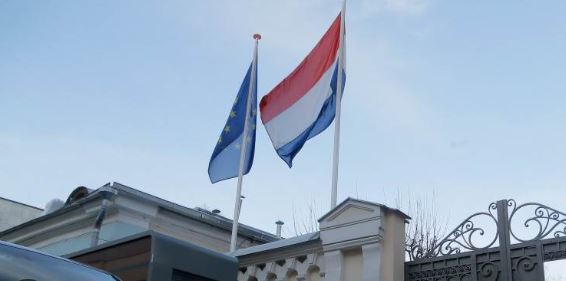 Ambasada holandeze në Teheran do të rihapet