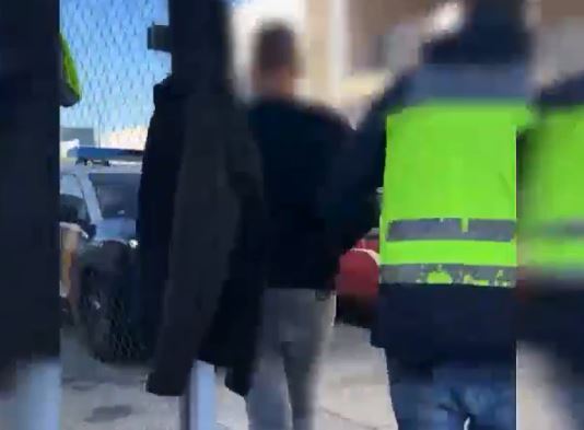 Kapen shqiptarët në Spanjë, transportonin lëndë narkotike
