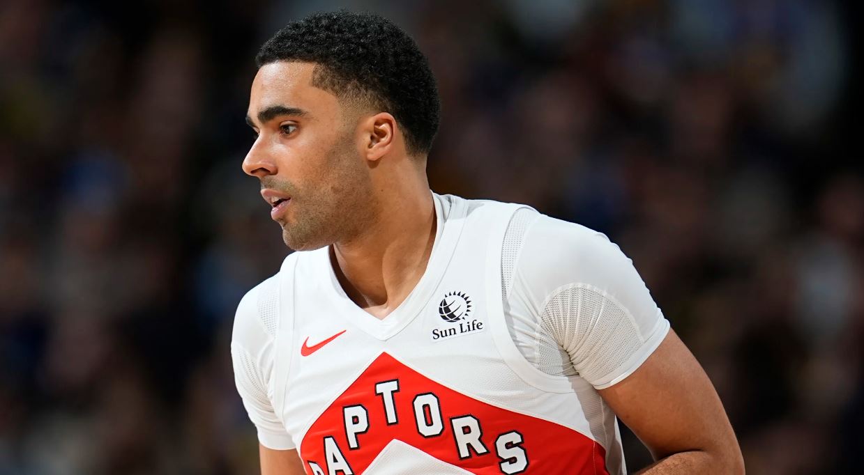Basketbollisti i Torontos përjashtohet përjetë nga NBA për shkak të basteve