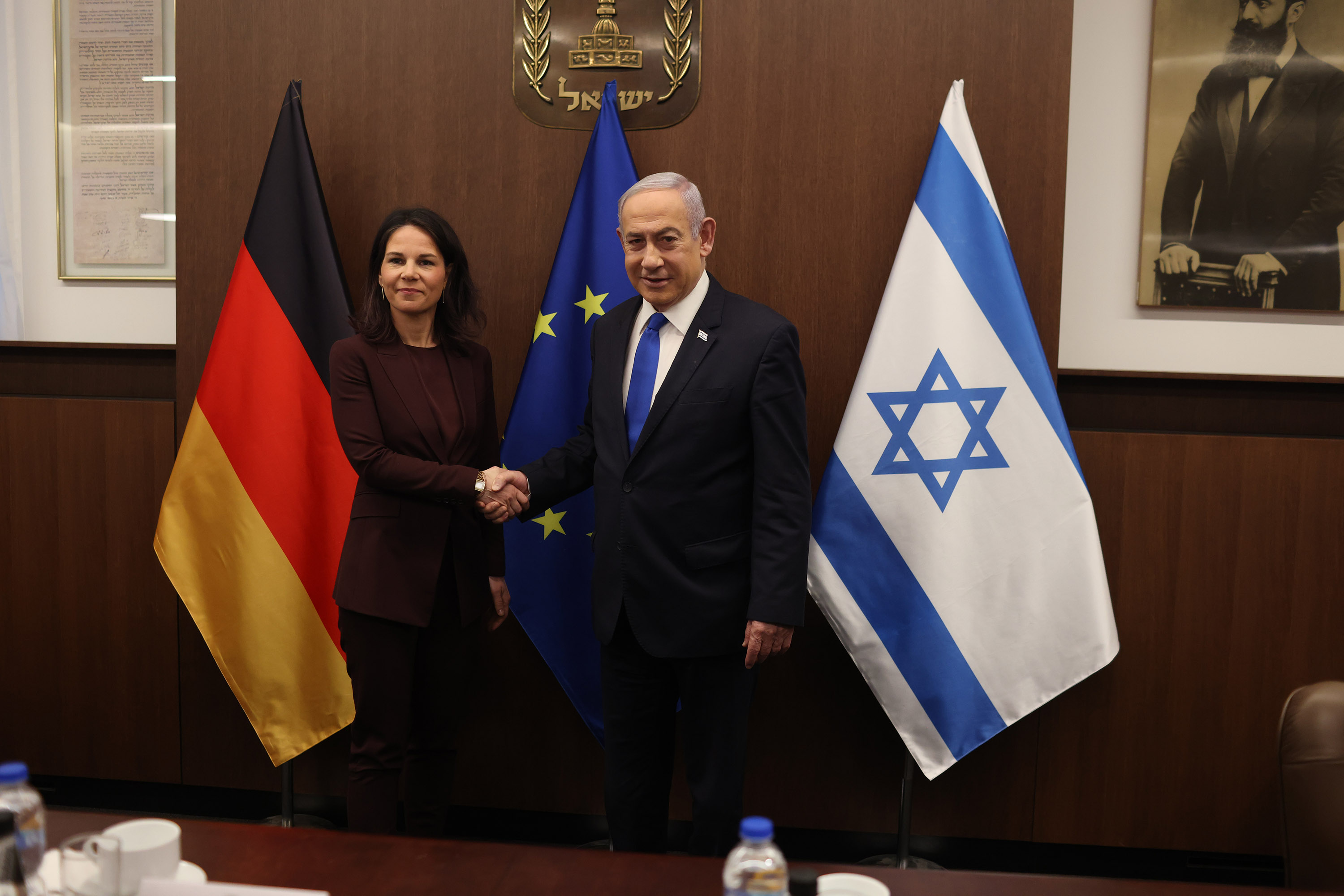 Kryediplomatja gjermane dhe ai britanik i shkojnë në zyrë Netanyahut