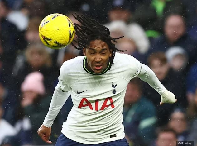 Tottenham Hotspur 'i hapur për ofertat e verës për mbrojtësin në huazim'