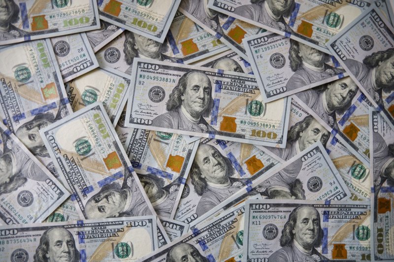 Njeriu fatlum ndodhet në vendin dhe kohën e duhur për të fituar 200 mijë dollarë në lotari