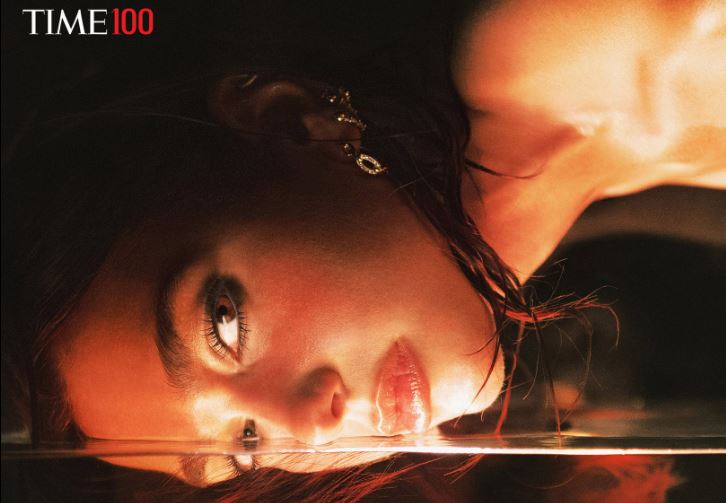 Dua Lipa, bën dritë në kopertinën e “Times 100”