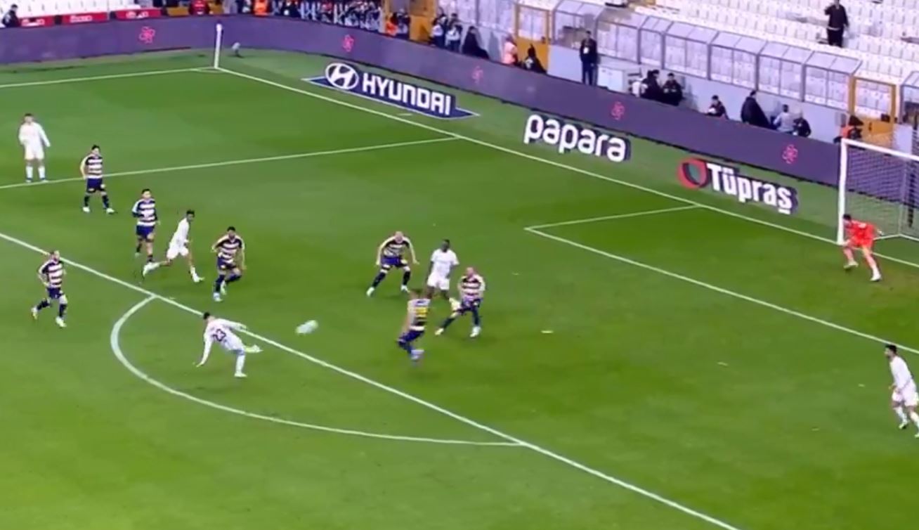 Muçi realizon gol të bukur për Beshiktashin (VIDEO)