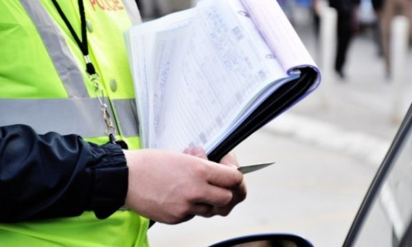 Rreth 2000 gjoba trafiku për një ditë në Kosovë