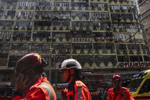 Përfshihet nga zjarri një ndërtesë në Hong Kong, pesë të vdekur dhe 34 të tjerë të plagosur
