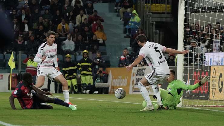 Autogoli i Cagliarit e shpëton Juventusin nga humbja