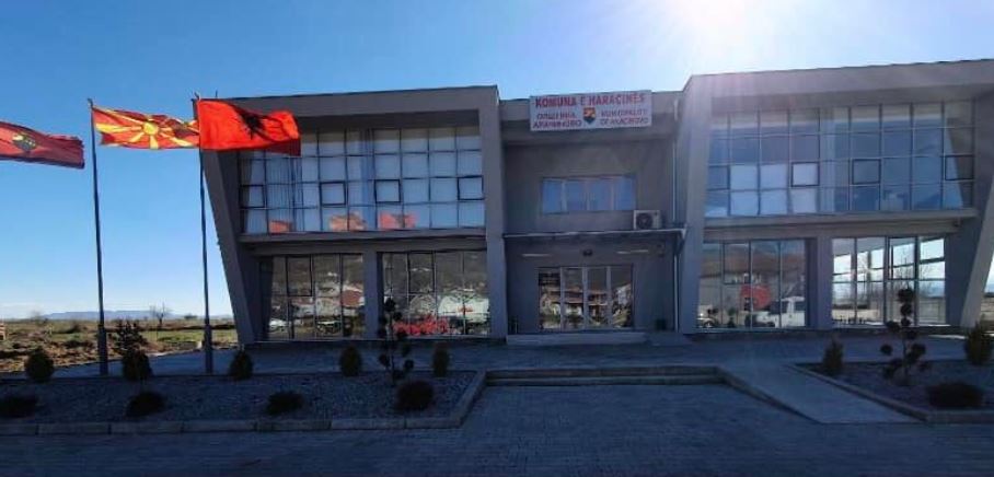 Sulmi me kallashnikovë - Komuna e Haraçinës hapi sot dyert për qytetarët