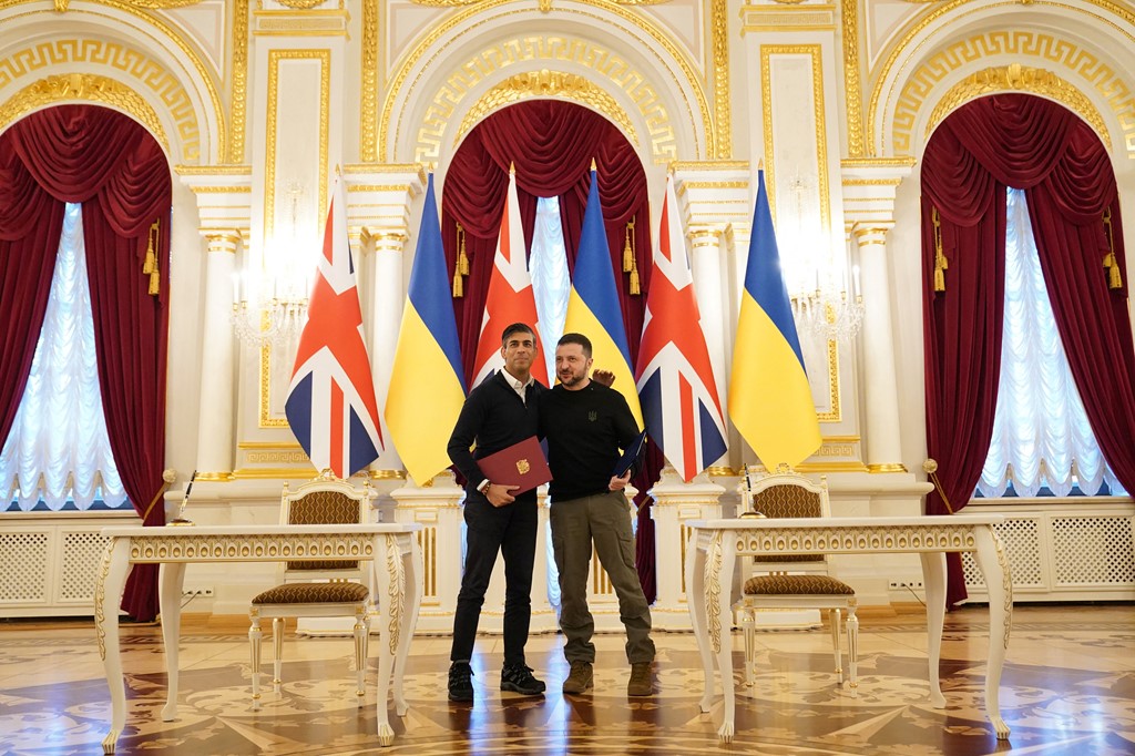 Sunak flet me Zelenskyn: Mbretëria e Bashkuar mbetet e palëkundur në mbështetje të mbrojtjes së Ukrainës